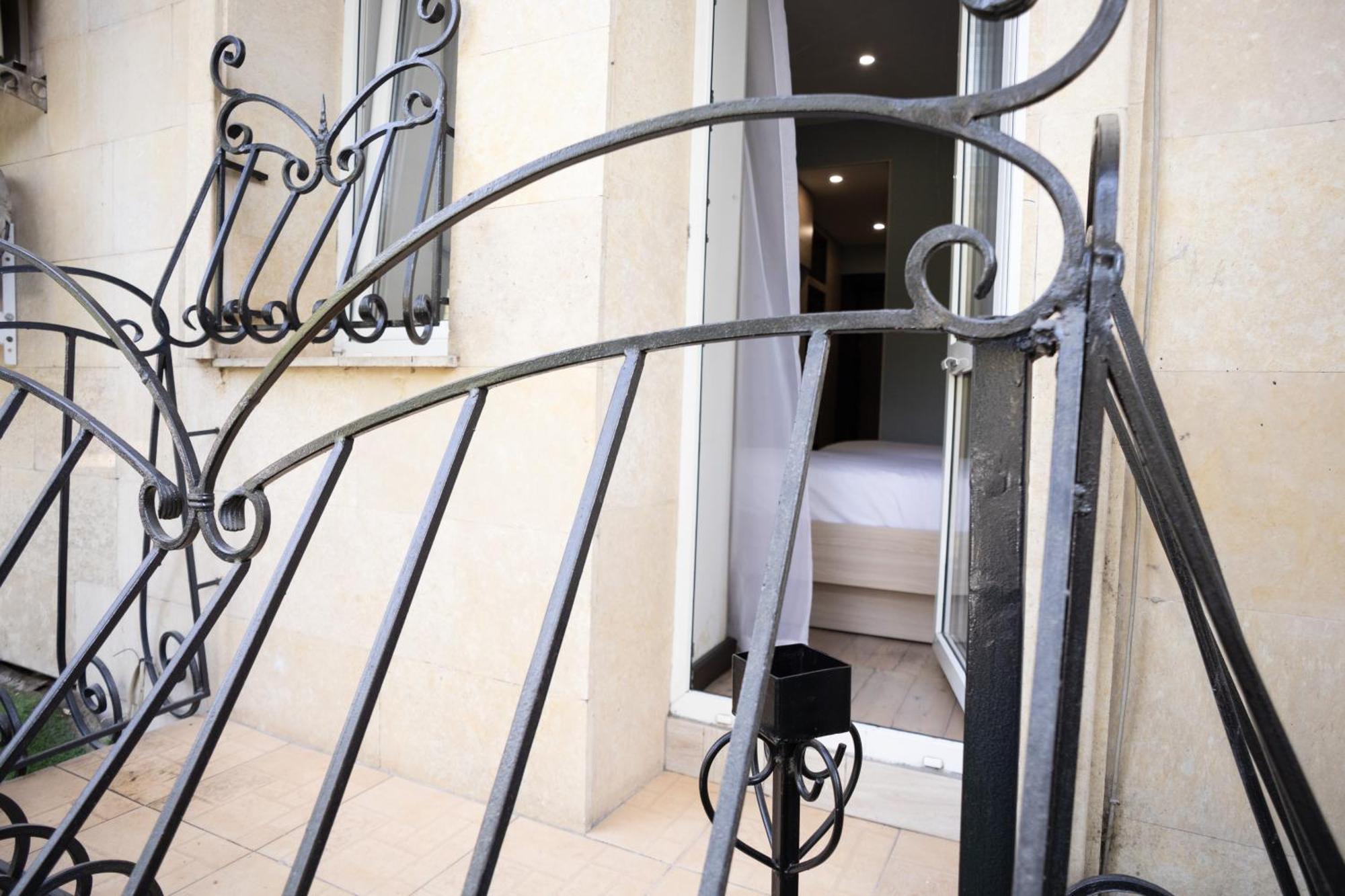 Resident Hotel Gogol Almaty Exterior foto