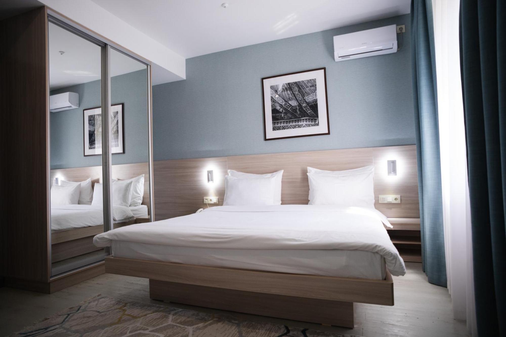 Resident Hotel Gogol Almaty Exterior foto