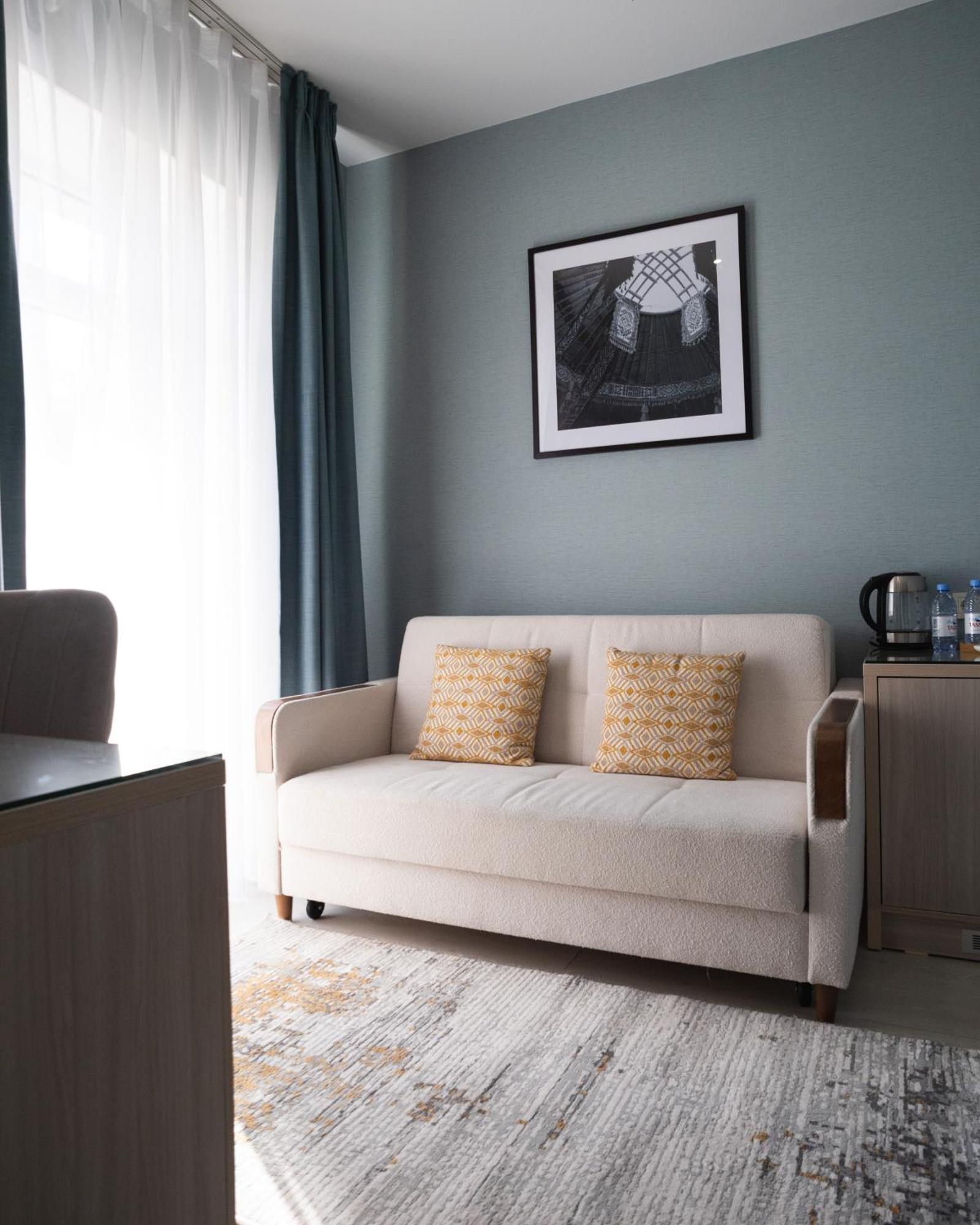 Resident Hotel Gogol Almaty Exterior foto